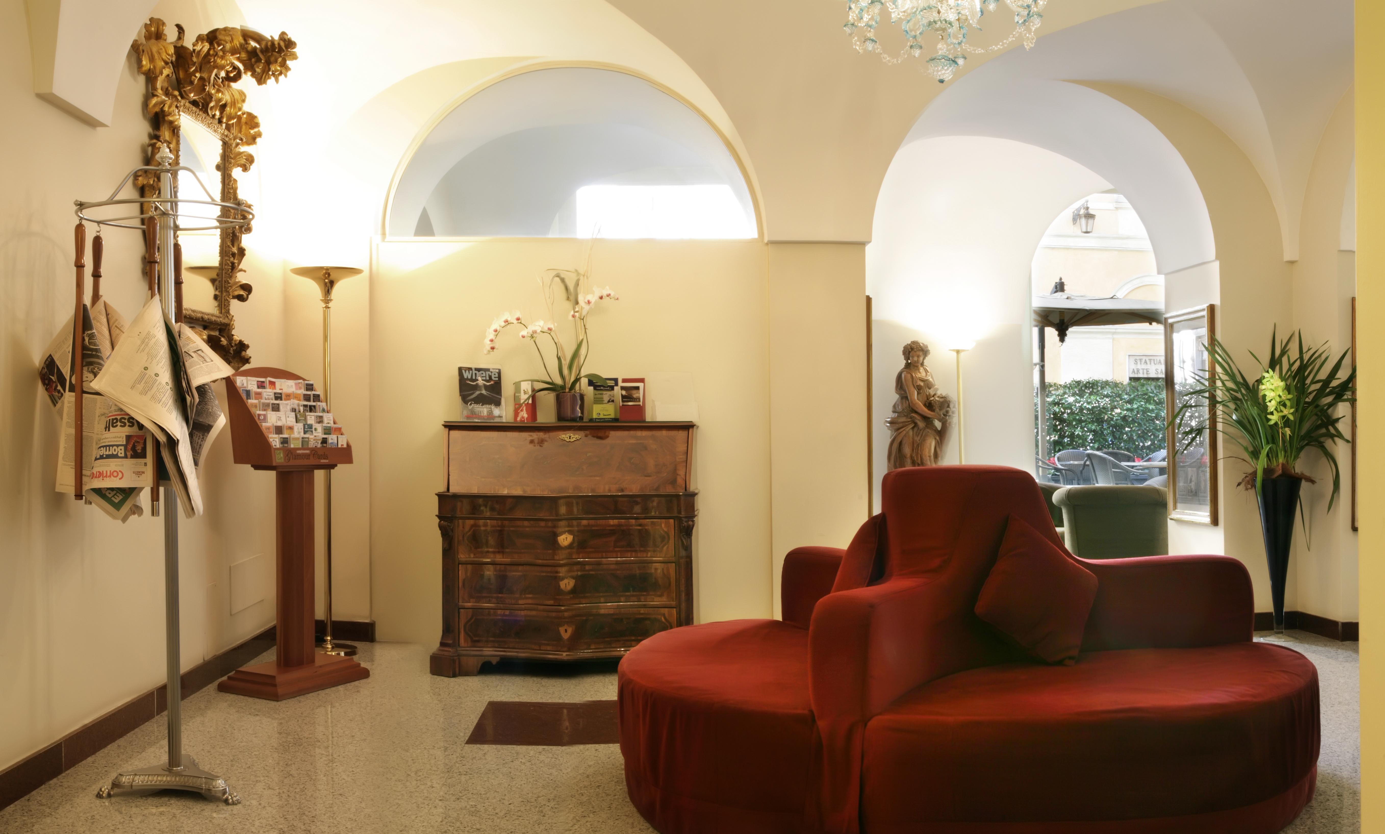 Hotel Albergo Santa Chiara Rome Exterior photo